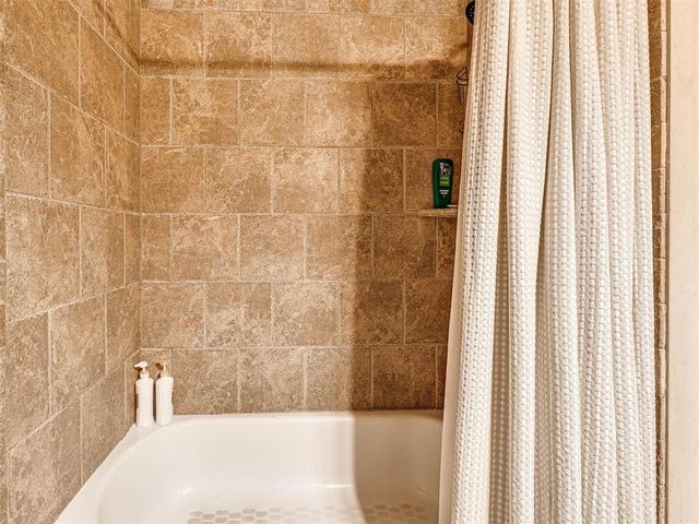 720 Carol Ann Place, Moore, OK 73160