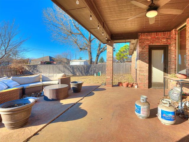 720 Carol Ann Place, Moore, OK 73160