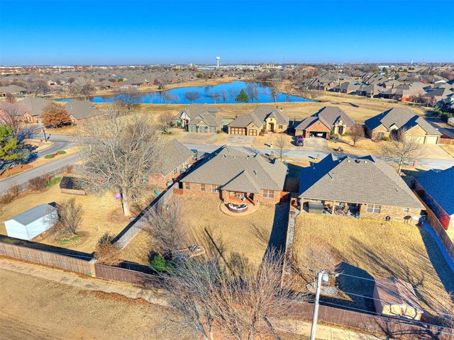 720 Carol Ann Place, Moore, OK 73160