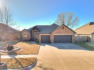720 Carol Ann Place, Moore, OK 73160