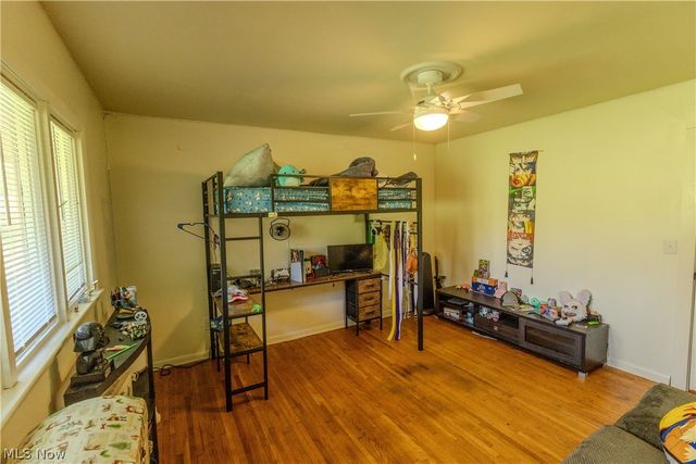 100 Crestwood Circle, Marietta, OH 45750