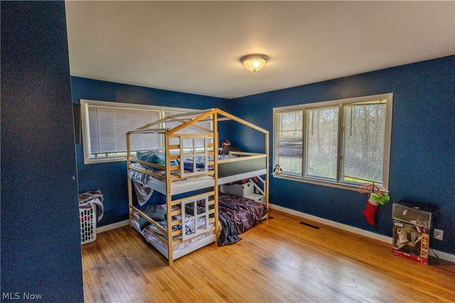 100 Crestwood Circle, Marietta, OH 45750
