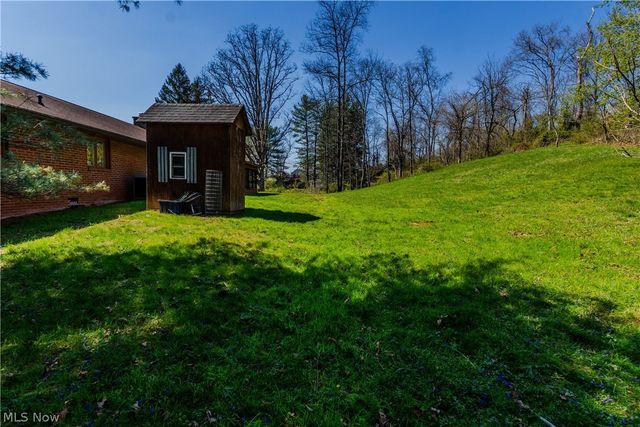 100 Crestwood Circle, Marietta, OH 45750