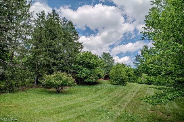 100 Crestwood Circle, Marietta, OH 45750