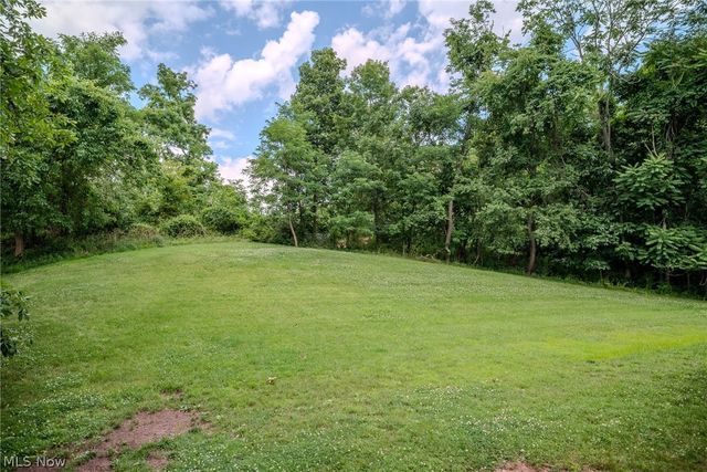 100 Crestwood Circle, Marietta, OH 45750
