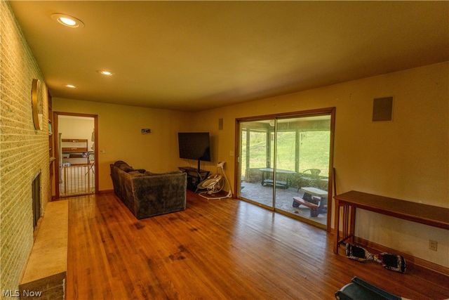 100 Crestwood Circle, Marietta, OH 45750