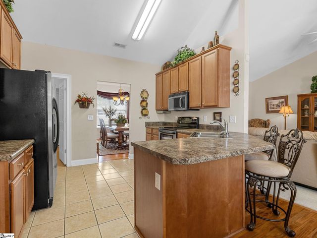 103 Heritage Creek Drive, Boiling Springs, SC 29316