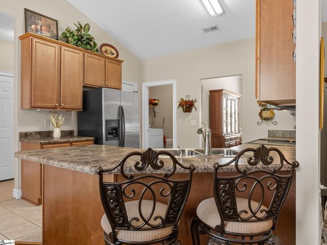 103 Heritage Creek Drive, Boiling Springs, SC 29316