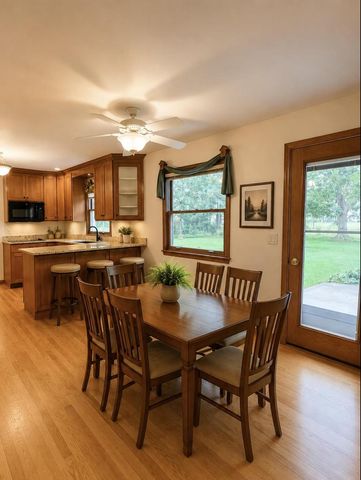W275 N4880 S Courtland Circle, Pewaukee, WI 53072