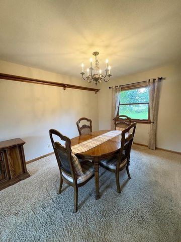 W275 N4880 S Courtland Circle, Pewaukee, WI 53072