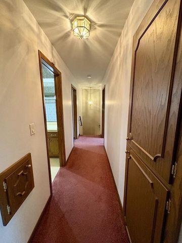 W275 N4880 S Courtland Circle, Pewaukee, WI 53072