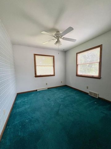W275 N4880 S Courtland Circle, Pewaukee, WI 53072