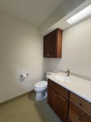 W275 N4880 S Courtland Circle, Pewaukee, WI 53072