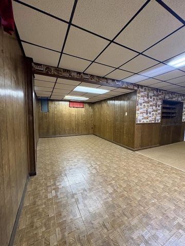 W275 N4880 S Courtland Circle, Pewaukee, WI 53072