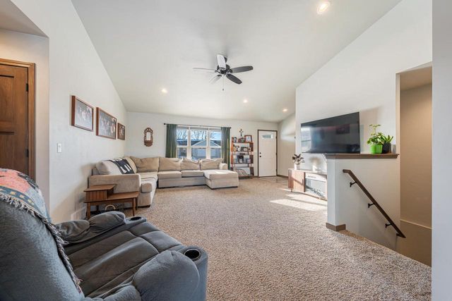 3220 WEILER ROAD, Kaukauna, WI 54130