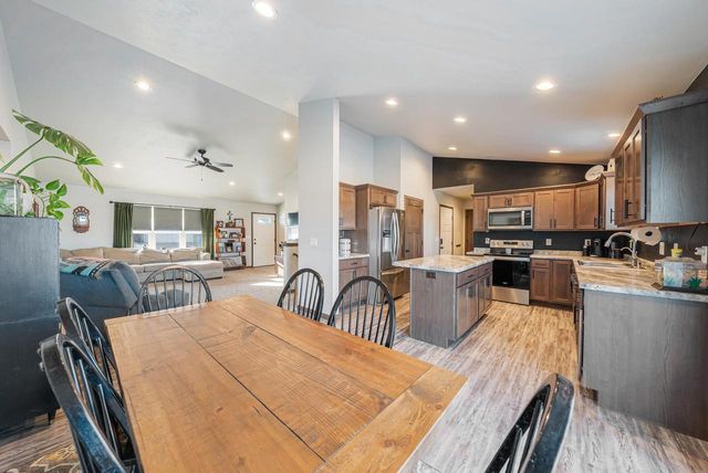 3220 WEILER ROAD, Kaukauna, WI 54130