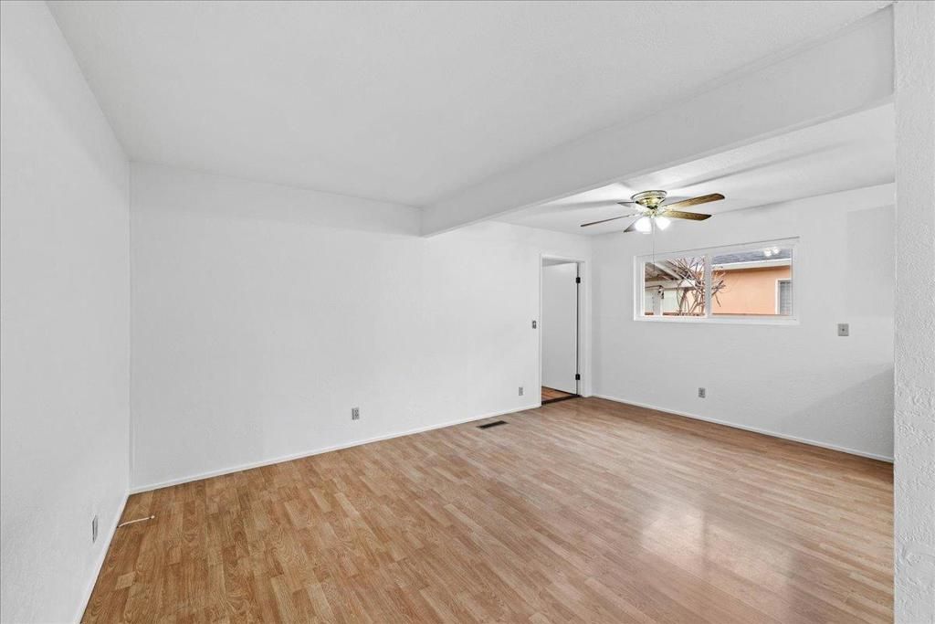 Image 16 of property listing at 467 Center Street, Redwood City, CA 94061