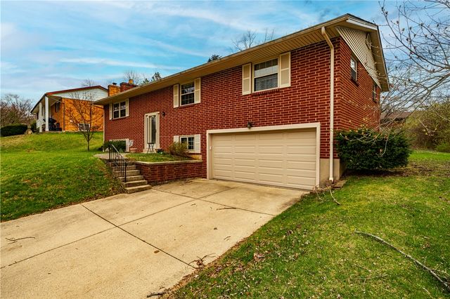 2766 Symphony Way, West Carrollton, OH 45449