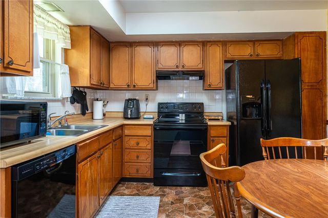 2766 Symphony Way, West Carrollton, OH 45449