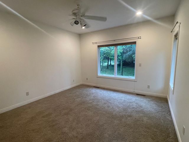 3019 Thaddeus Road SW, Rochester, MN 55902