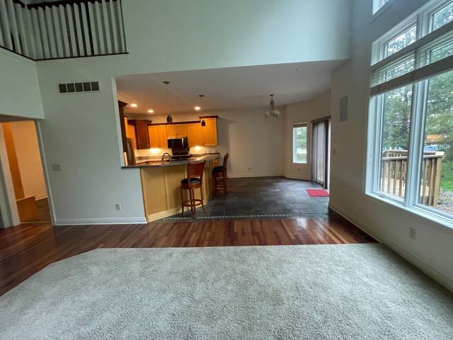 3019 Thaddeus Road SW, Rochester, MN 55902
