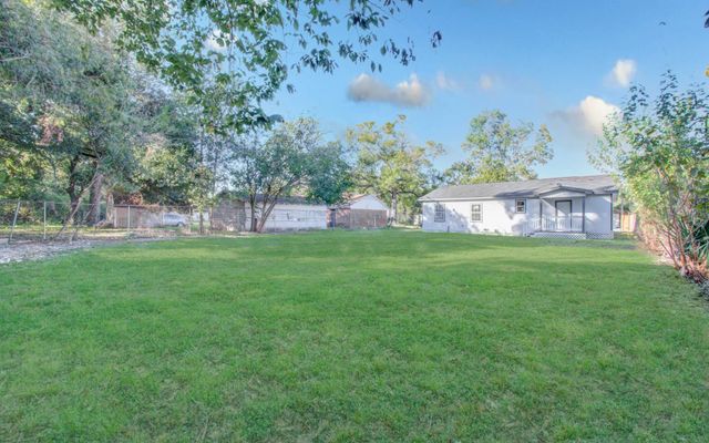 9414 Lanewood Drive, Houston, TX 77016