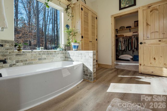 9870 Harvest Lane, Davidson, NC 28036