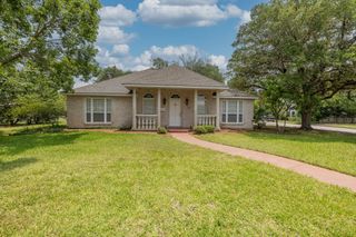 302 Rather ST, Gonzales, TX 78629