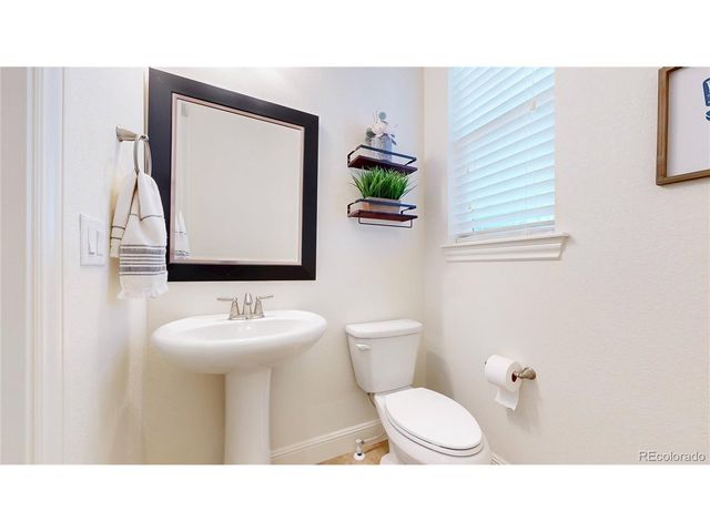 8465 Poppy St, Arvada, CO 80007