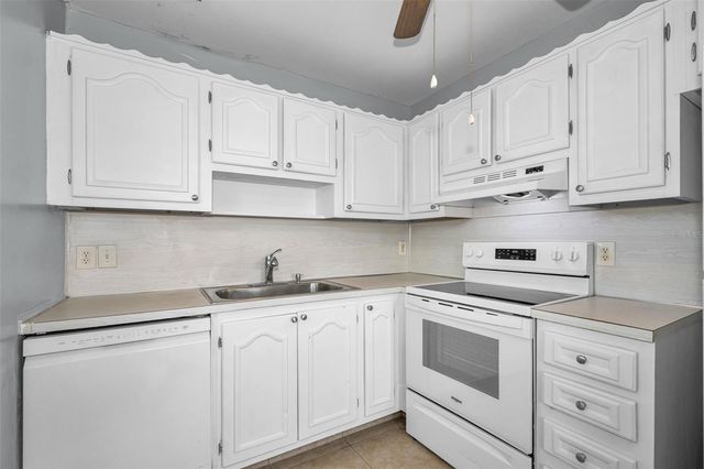 11905 BAYONET LANE, New Port Richey, FL 34654