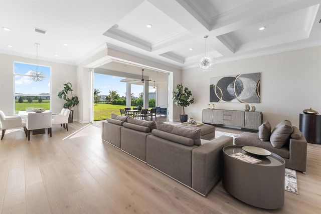 20076 SE Bridgewater Drive, Jupiter, FL 33458