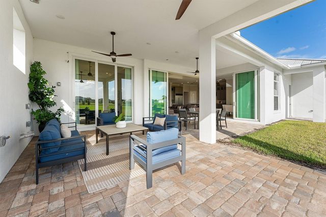 20076 SE Bridgewater Drive, Jupiter, FL 33458