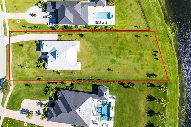 20076 SE Bridgewater Drive, Jupiter, FL 33458