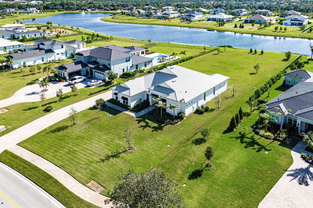 20076 SE Bridgewater Drive, Jupiter, FL 33458