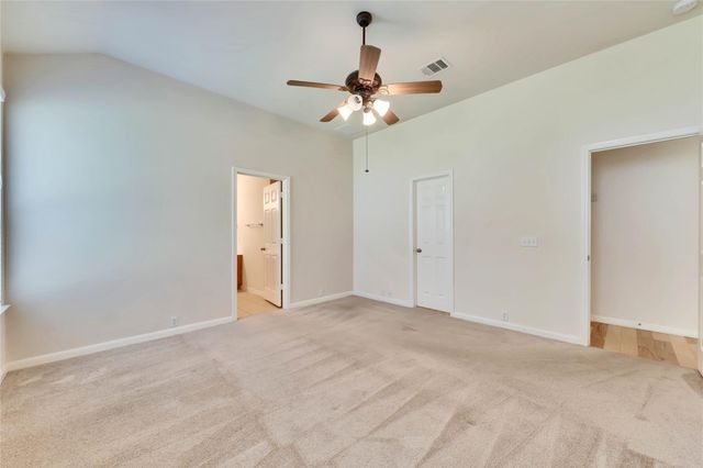 2133 Paradise Ridge DR, Round Rock, TX 78665