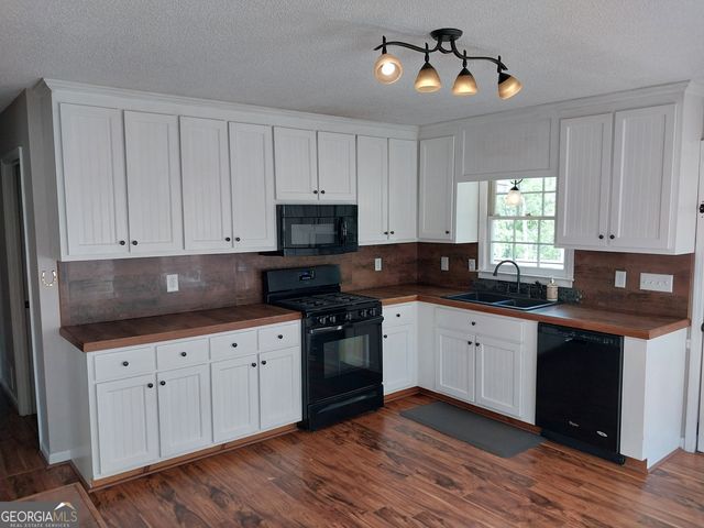 1840 Henry Scott Road, Ball Ground, GA 30107