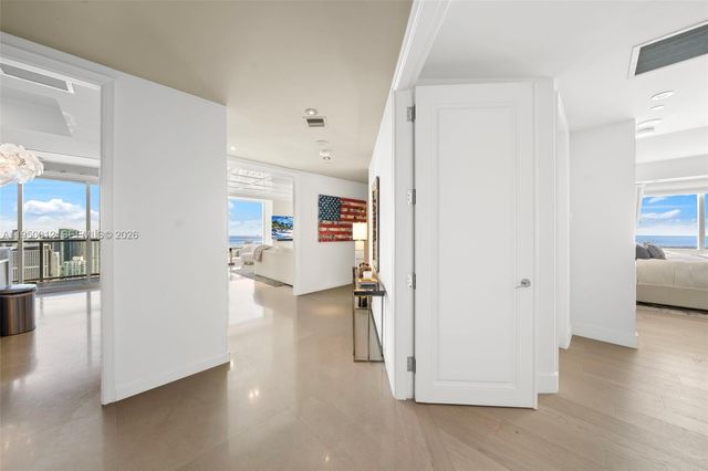 1425 Brickell Ave 58E, Miami, FL 33131