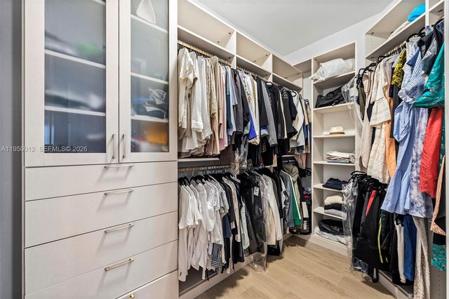 1425 Brickell Ave 58E, Miami, FL 33131