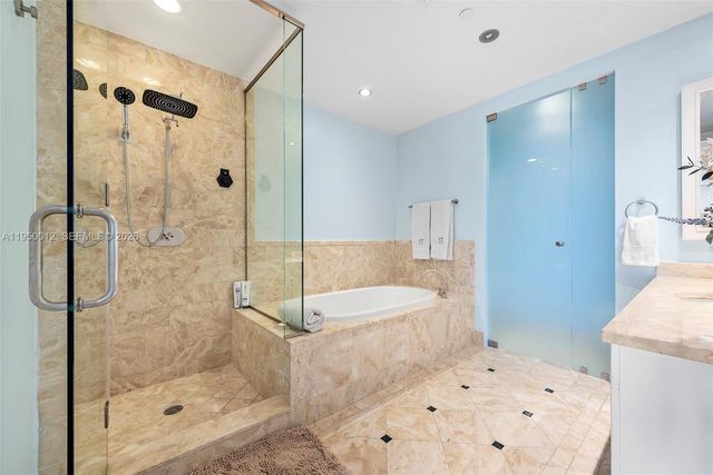 1425 Brickell Ave 58E, Miami, FL 33131