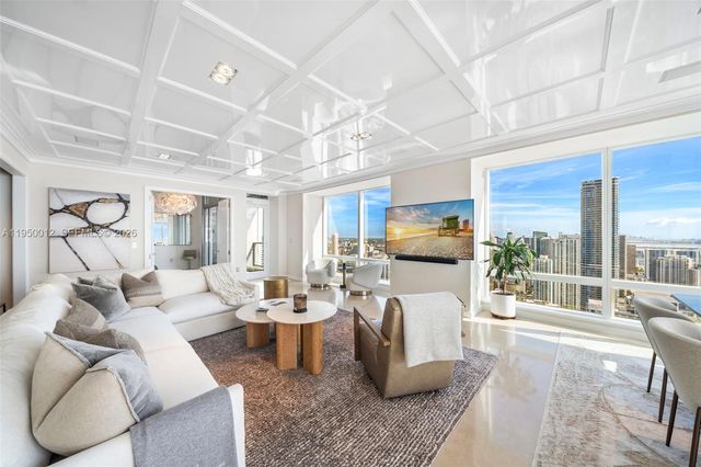 1425 Brickell Ave 58E, Miami, FL 33131