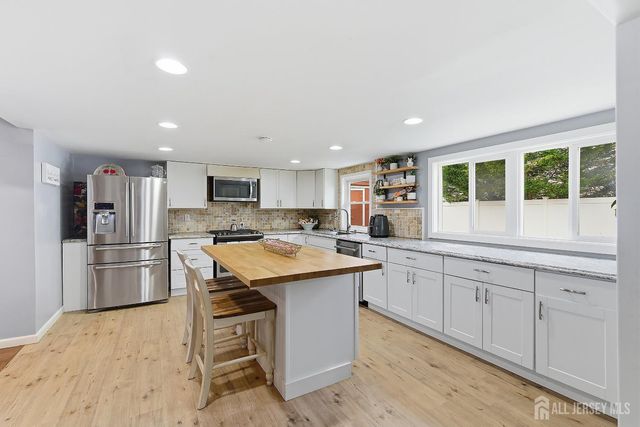 30 Mountain Avenue, Hazlet, NJ 07730