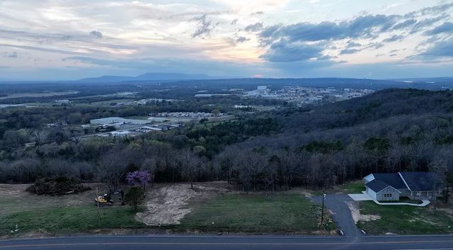 409 Apple Lane, Russellville, AR 72802