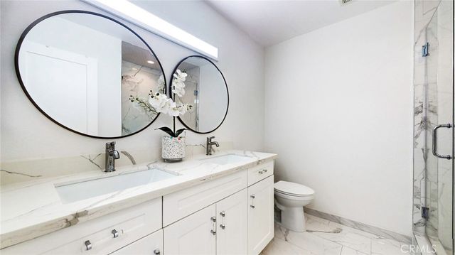4632 Park Granada 93, Calabasas, CA 91302