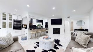 4632 Park Granada 93, Calabasas, CA 91302