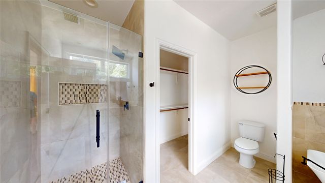 1301 Compton Street, Dallas, TX 75203