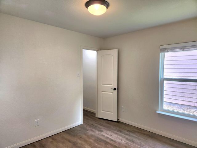 1616 Treeta TRL, Kyle, TX 78640