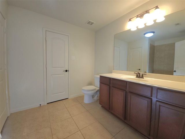 1616 Treeta TRL, Kyle, TX 78640