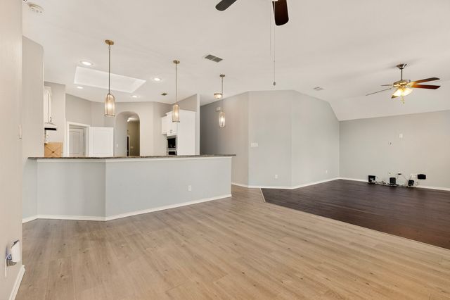 1117 Fairhaven Drive, Glenn Heights, TX 75154