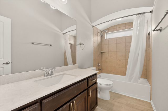 1117 Fairhaven Drive, Glenn Heights, TX 75154