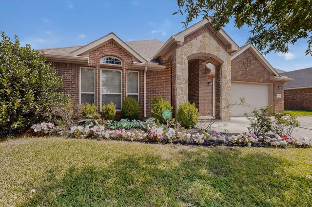 1117 Fairhaven Drive, Glenn Heights, TX 75154
